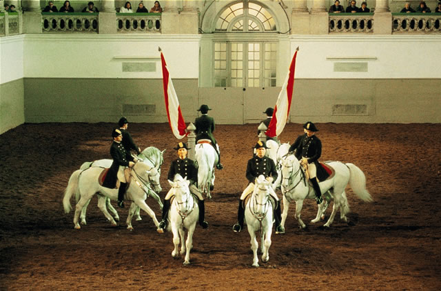 Wien - Spanische Reitschule in der Winterreitschule / Hofburg [Graf], Österreich