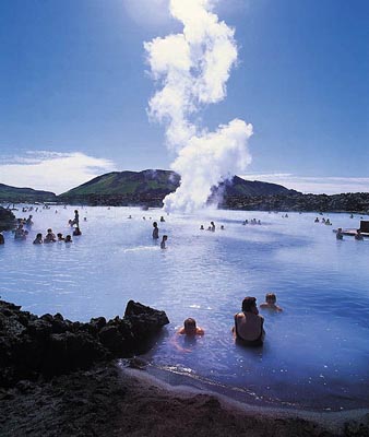 The Blue Lagoon, Island