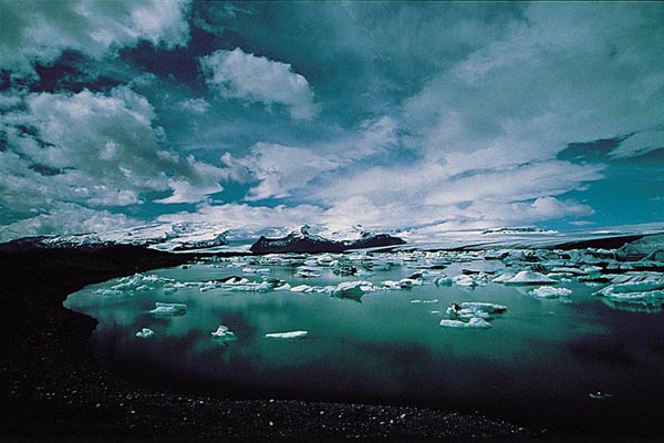 Jökulsárlón lagoon by Vatnajökull, Island