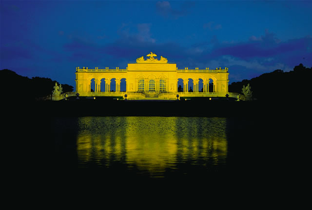 Wien - Gloriette im Schloßpark Schönbrunn [Mayer], Österreich