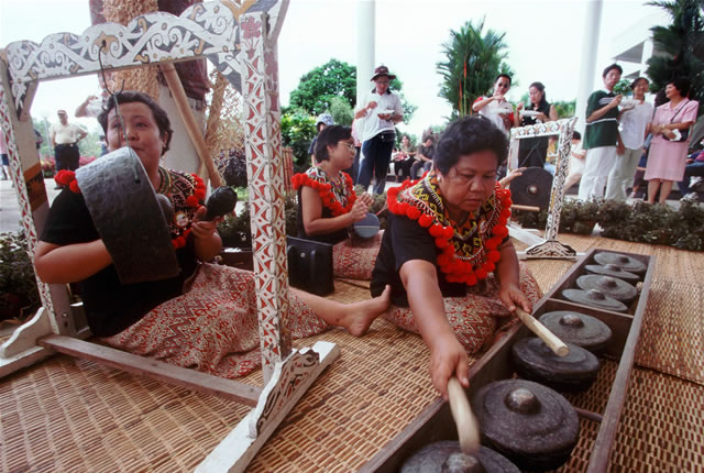 traditionelle Musikgruppe während de Gawai-Festes, Malaysia