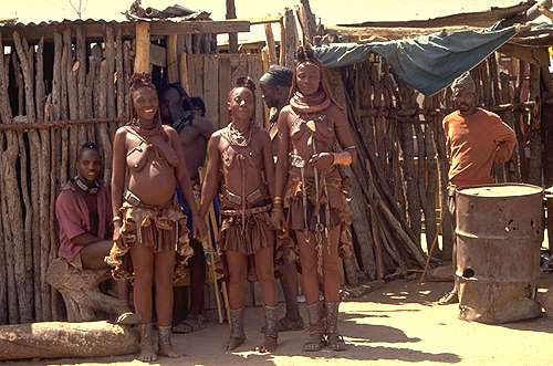 Himbafamilie - Kaoko, Namibia